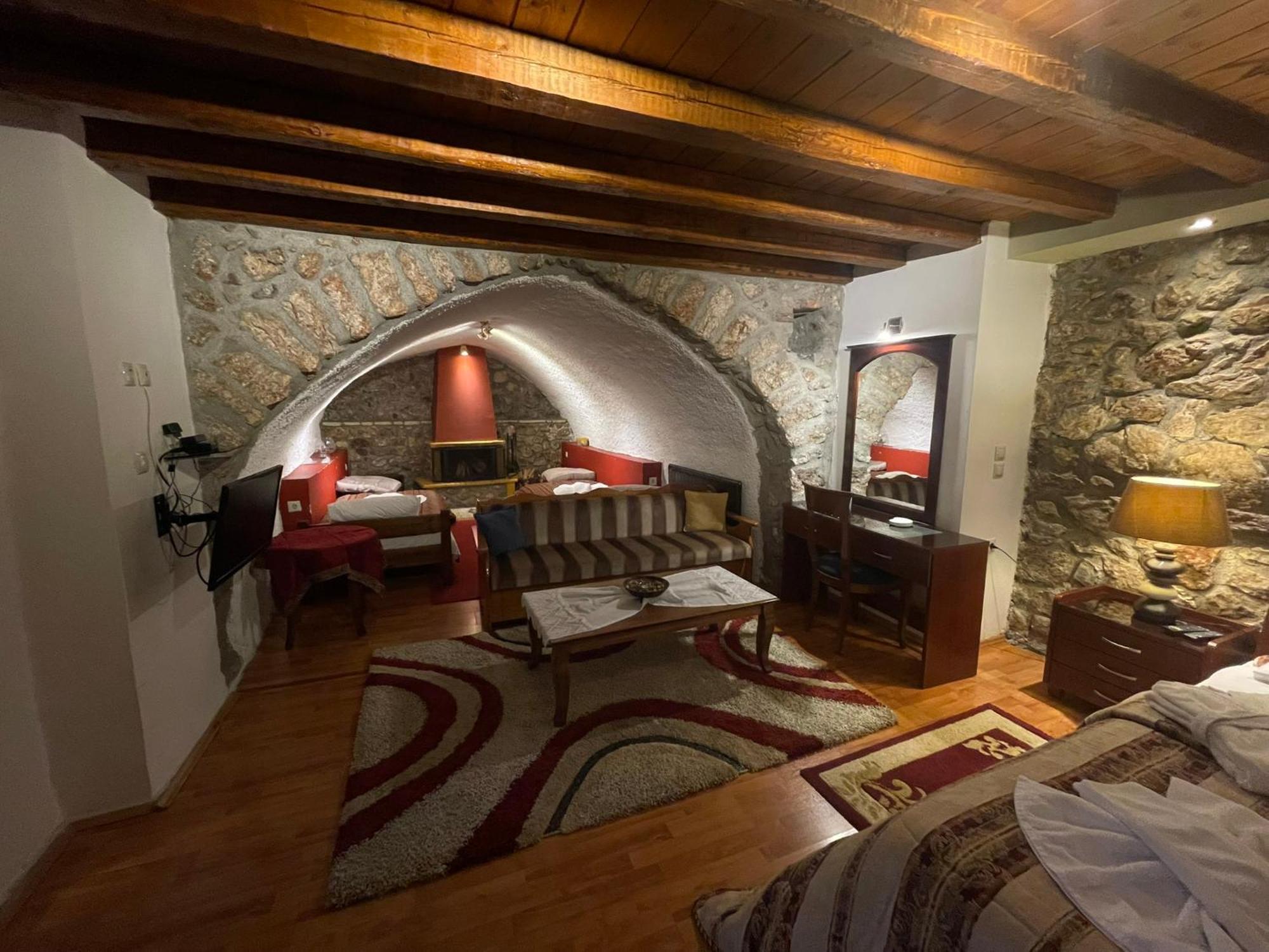 Guesthouse Stemnitsa Bagian luar foto