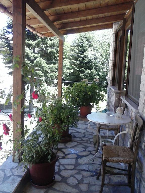 Guesthouse Stemnitsa Bagian luar foto